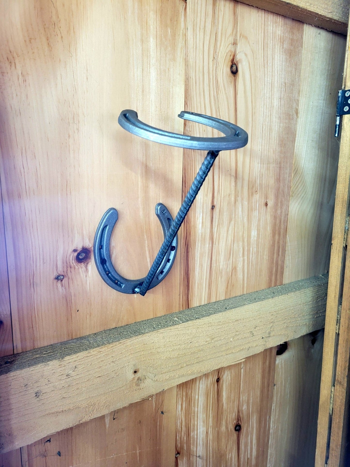 Horseshoe Cowboy Hat Rack - Black Flag Steel