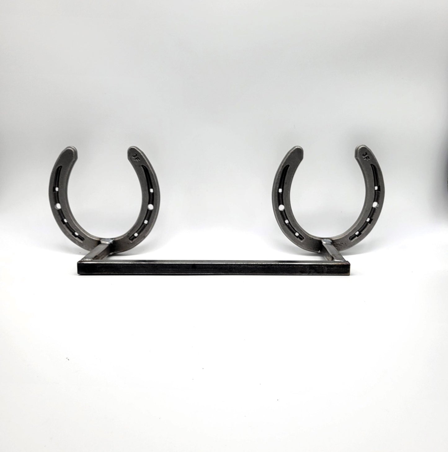 Horseshoe towel rack - Black Flag Steel