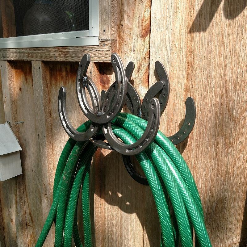 Metal Horseshoe Garden Hose Holder - Black Flag Steel