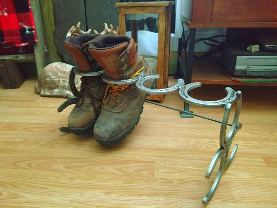 2 Pair Horseshoe Boot rack - Black Flag Steel